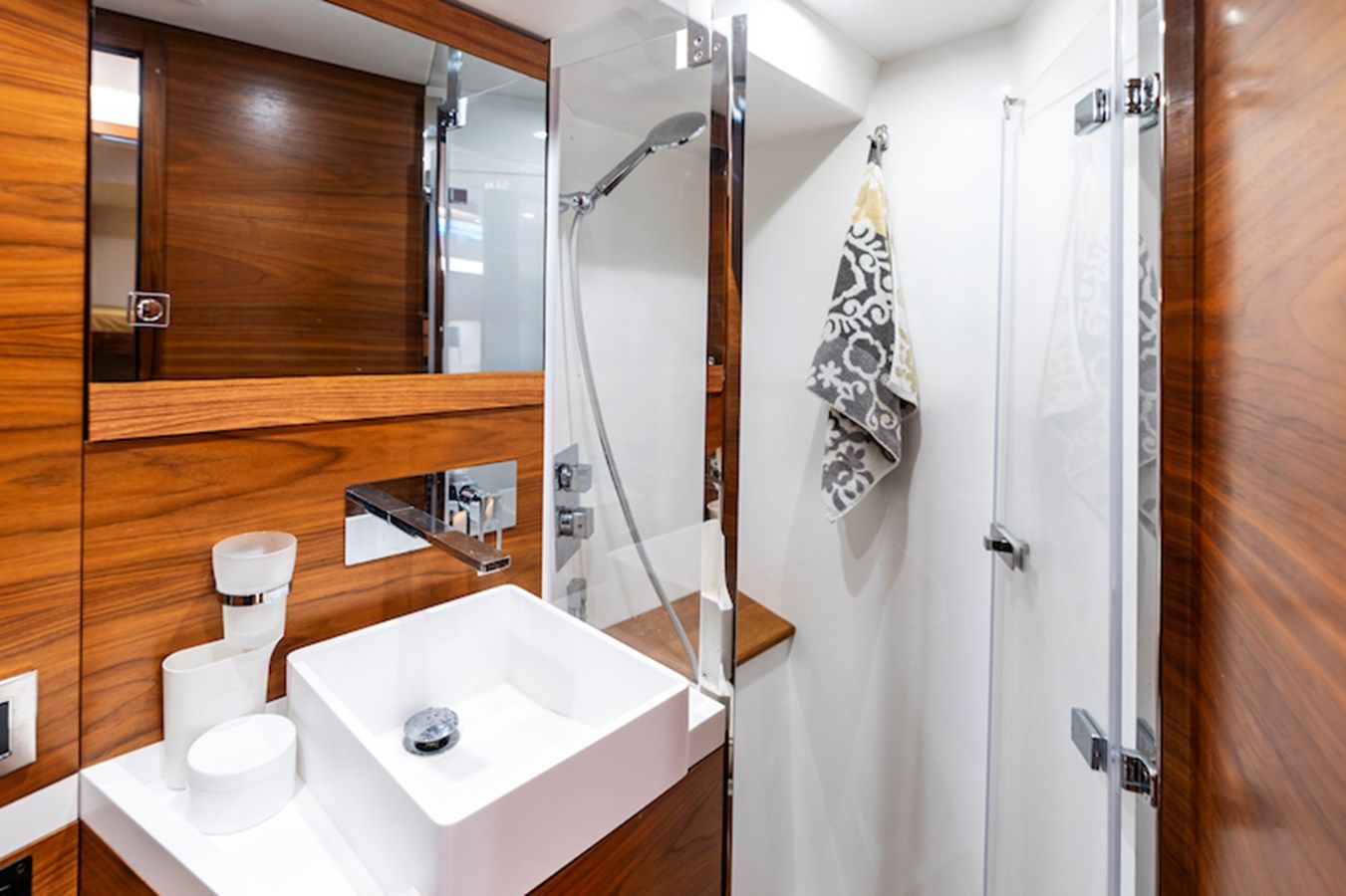 Купить 2019 Amel 50 - Amel