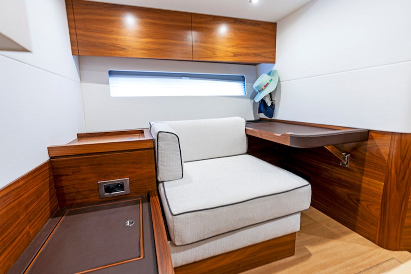 Стоимость яхты 2019 Amel 50 2019