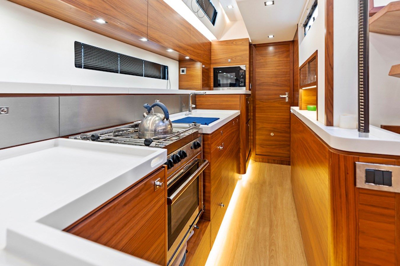 Лучшие предложения покупки яхты 2019 Amel 50