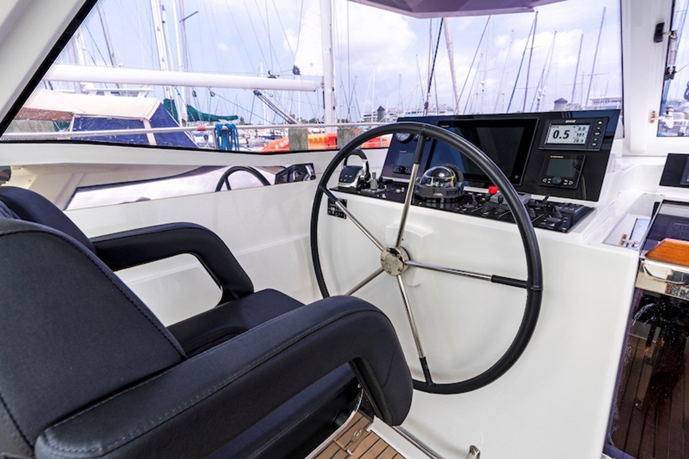 Купить яхту 2019 Amel 50 2019 в Shestakov Yacht Sales