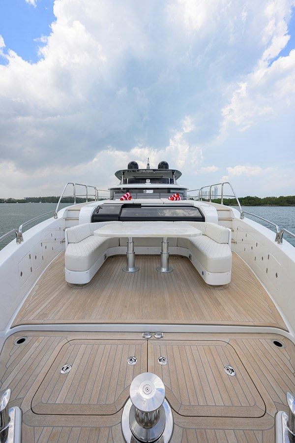 Buy a yacht  Sirena 88 88