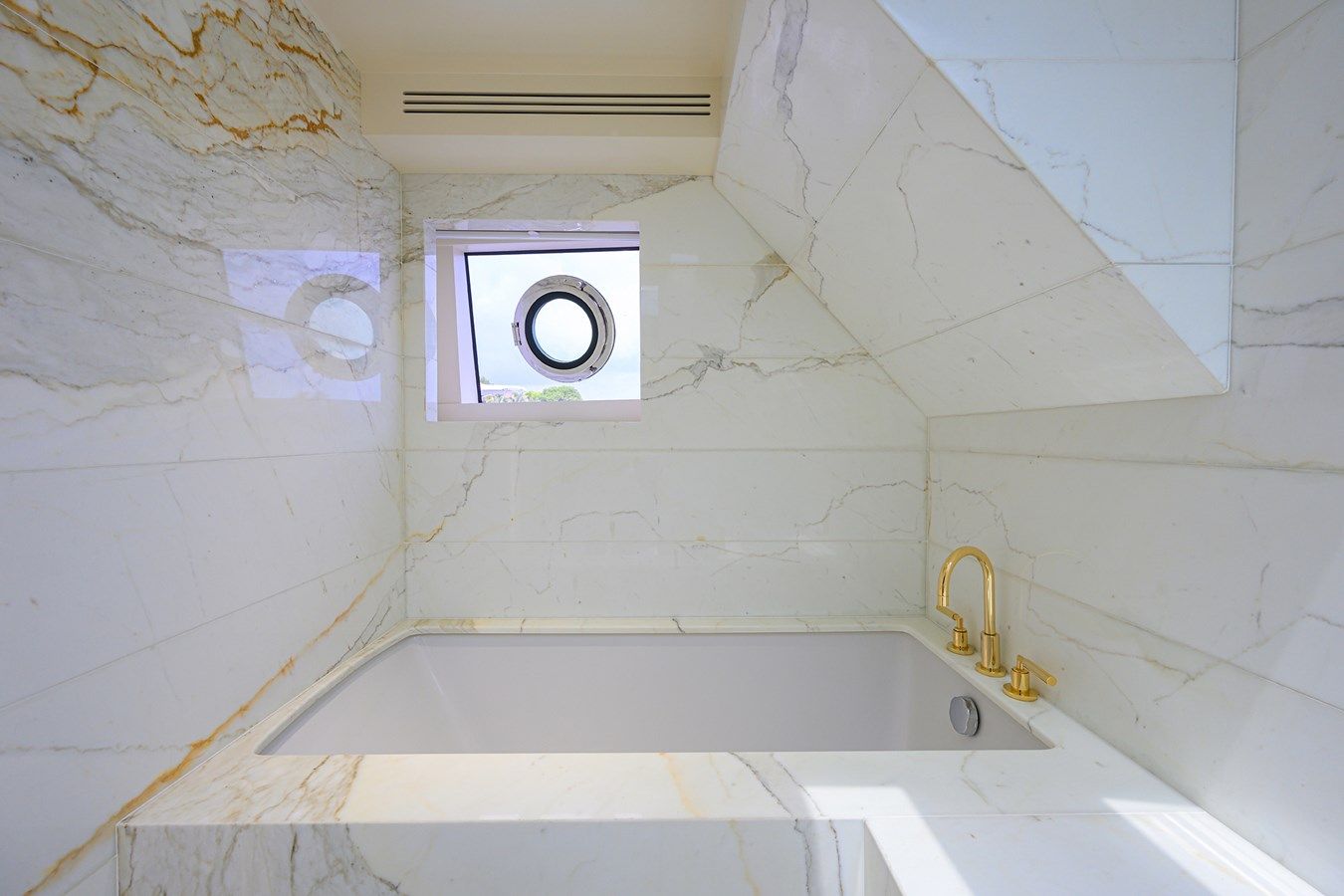  Sirena 88 - SIRENA yacht sale