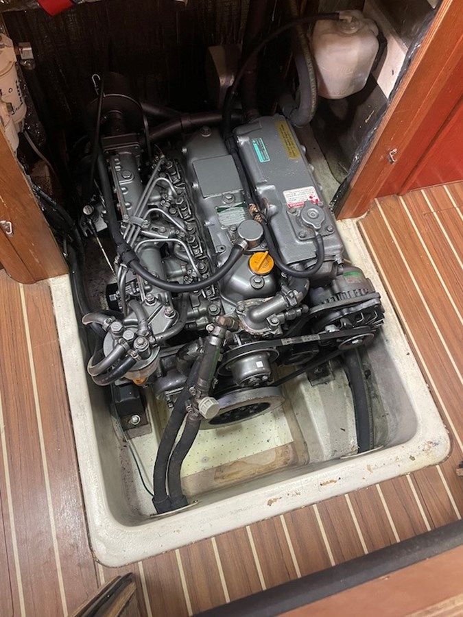 Купить 2004 Hunter 44 - HUNTER