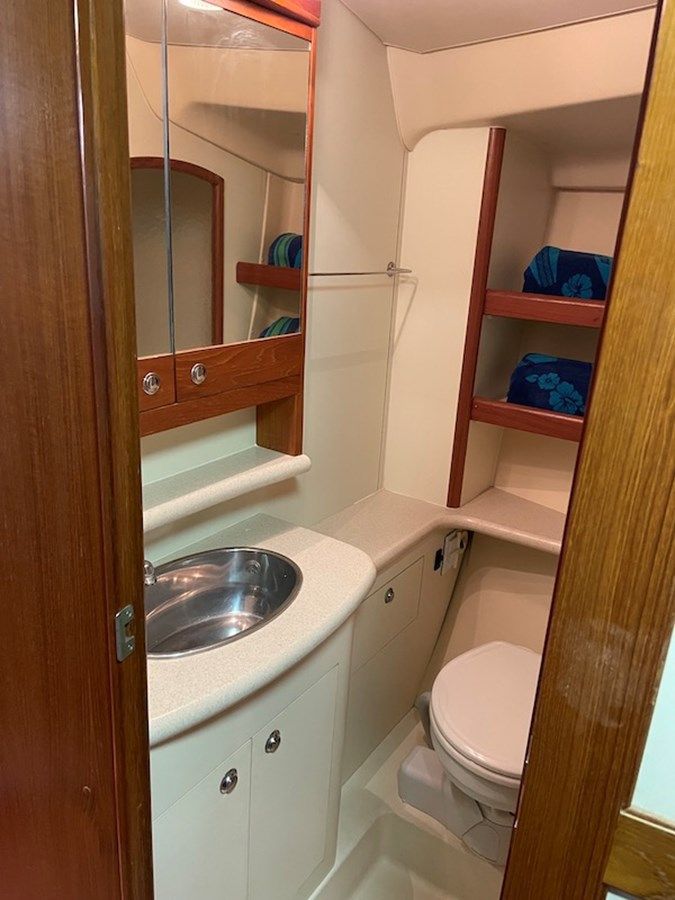 Стоимость яхты 2004 Hunter 44 - HUNTER