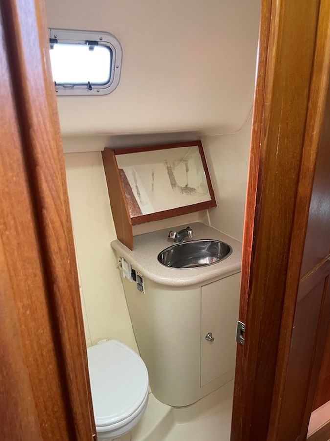 Лучшие предложения покупки яхты 2004 Hunter 44 44