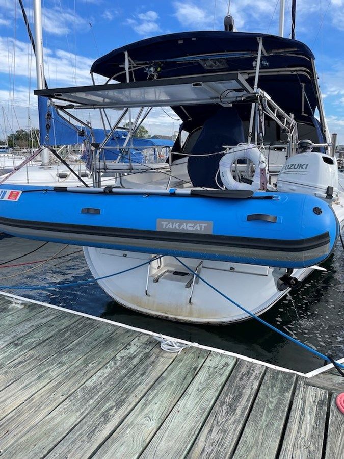 Продажа яхты 2004 Hunter 44