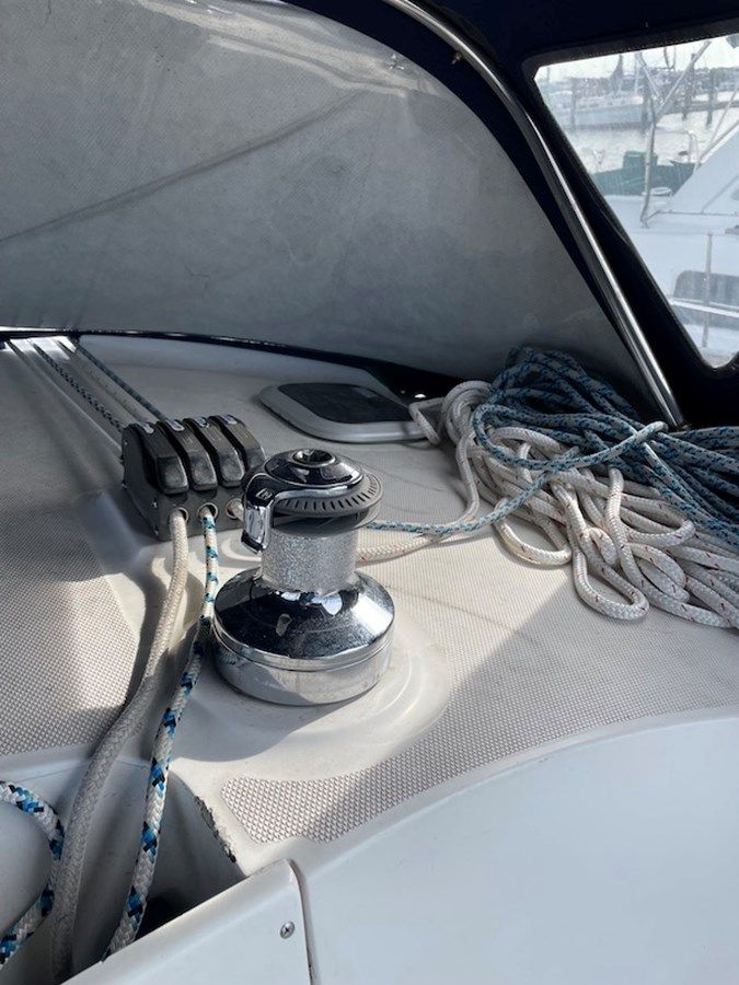 Продажа яхты 2004 Hunter 44 - HUNTER