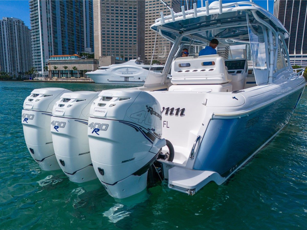 Лучшая цена на Intrepid 407 Cuddy 40