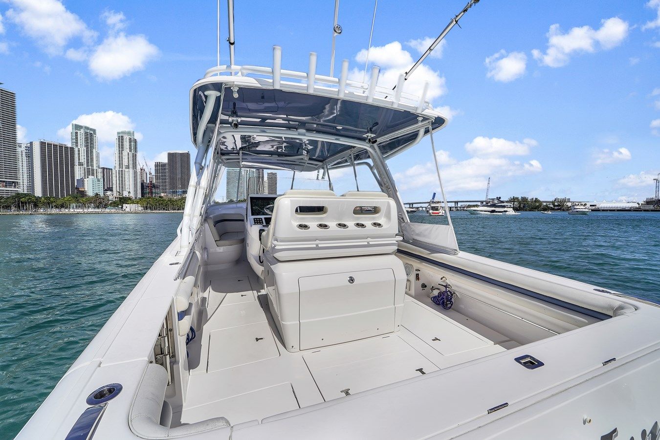 Intrepid 407 Cuddy - Intrepid