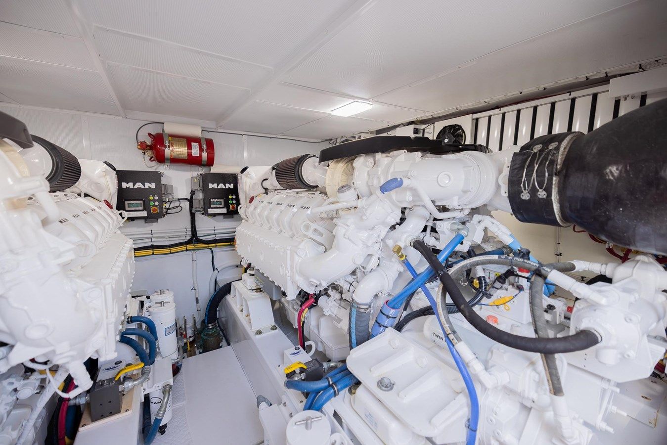 Купить яхту Vitamin F - Bertram Yacht в Shestakov Yacht Sales