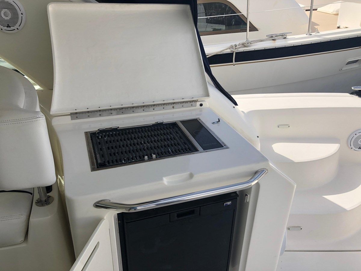 HIGHLAND LASS - SEA RAY price