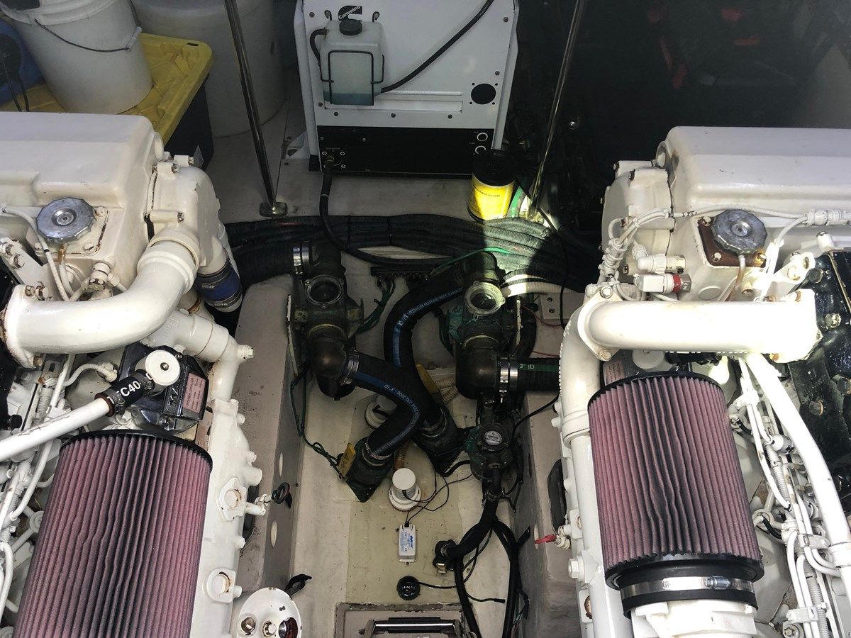 HIGHLAND LASS - SEA RAY yacht sale