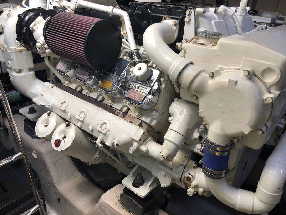 HIGHLAND LASS 55 Sundancer yacht sale