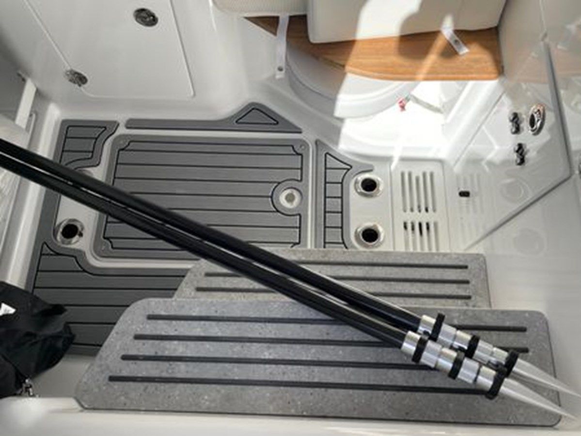 Buy a 2026 EVERGLADES 315cc - Everglades at Shestakov Yacht Sales