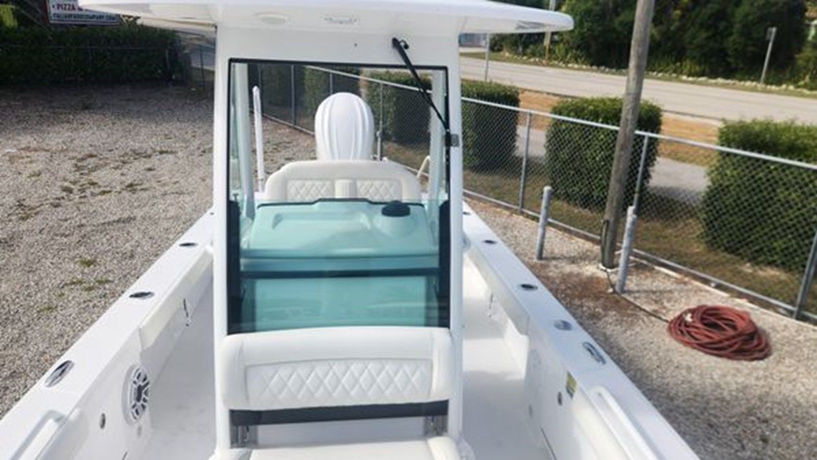 Buy a yacht 2025 Everglades 253 253 Center Console