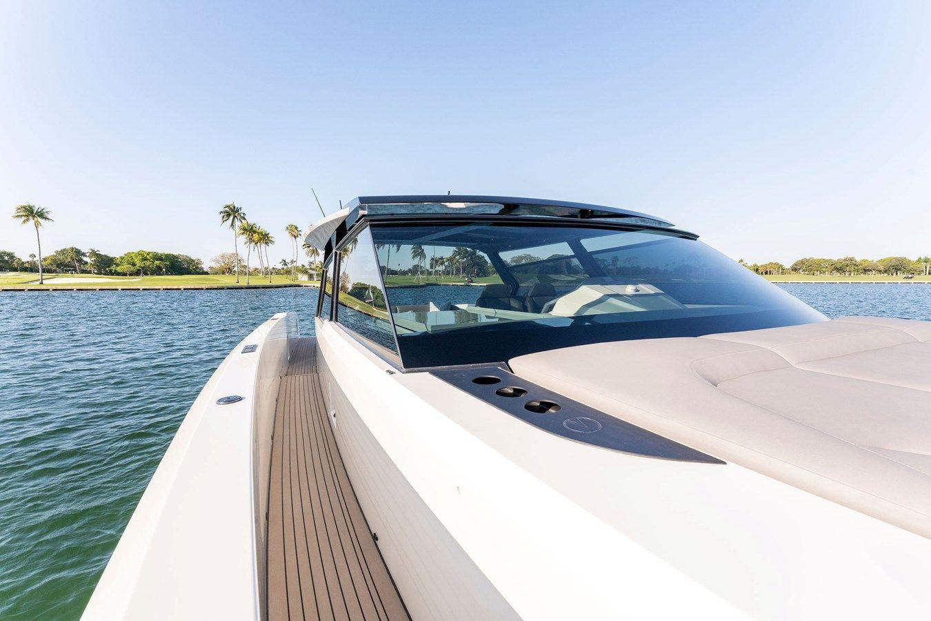 Купить яхту THE NEXT TRADE - VANQUISH YACHTS в Shestakov Yacht Sales