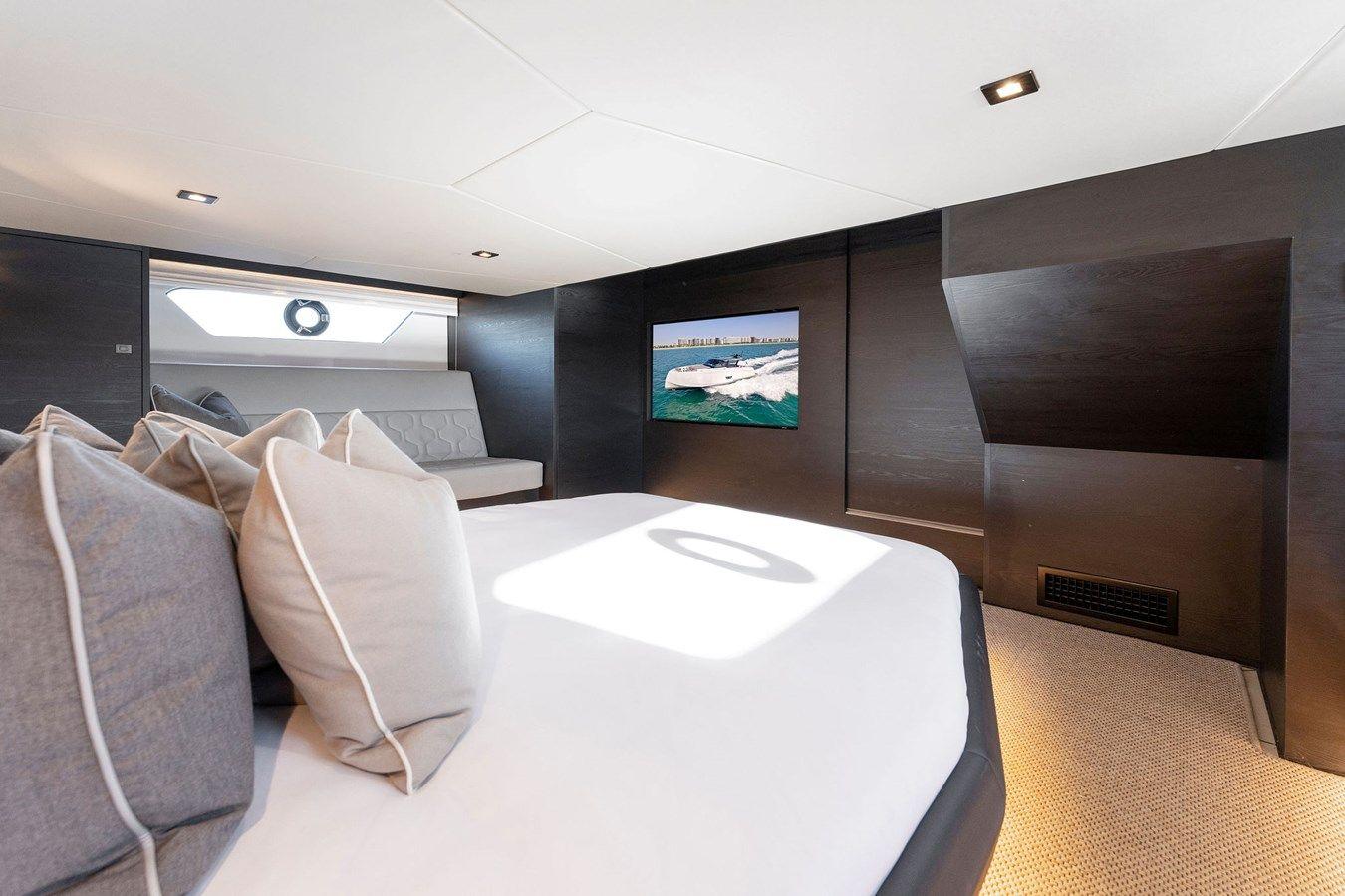 Продажа яхты THE NEXT TRADE - VANQUISH YACHTS