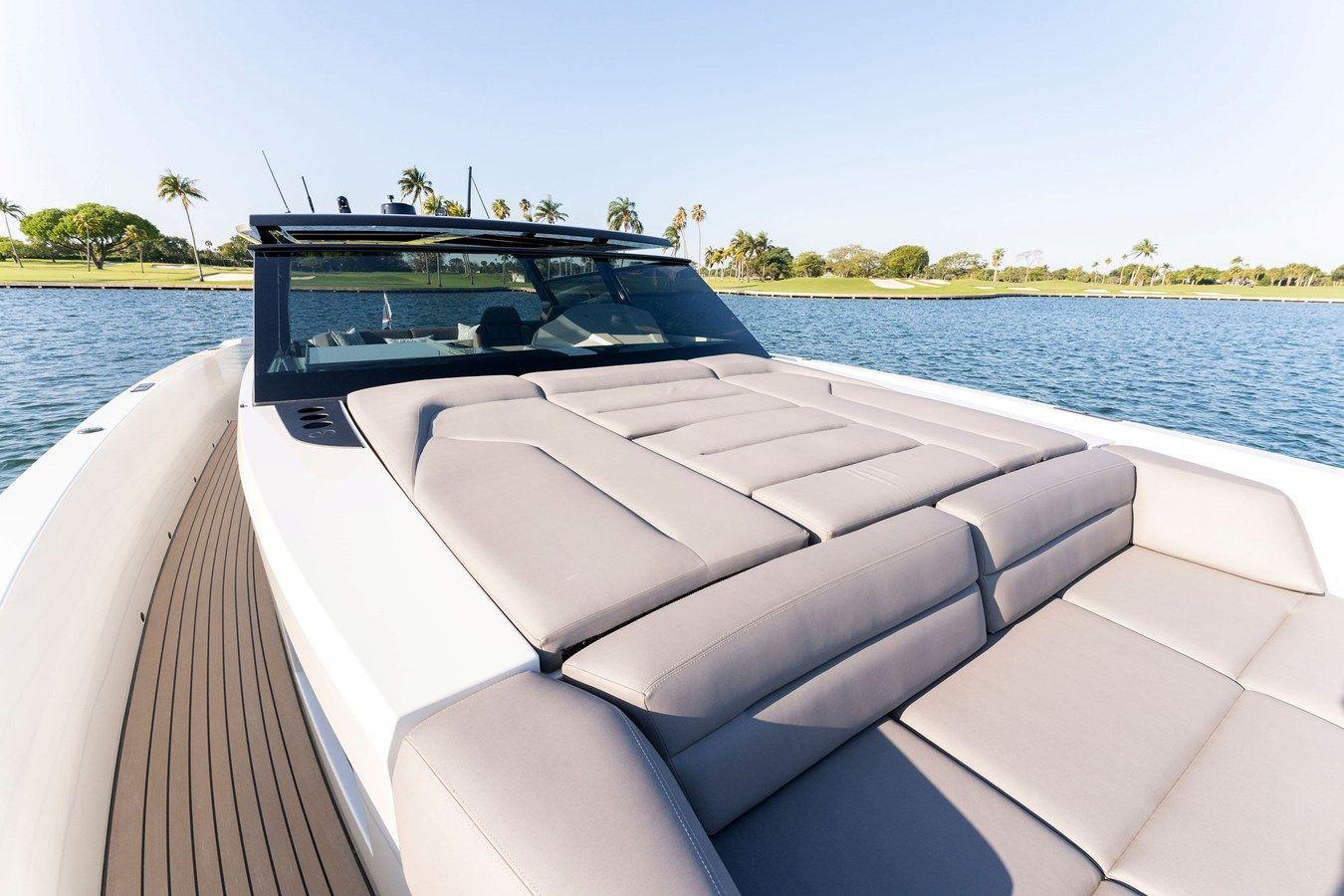 Лучшая цена на THE NEXT TRADE - VANQUISH YACHTS