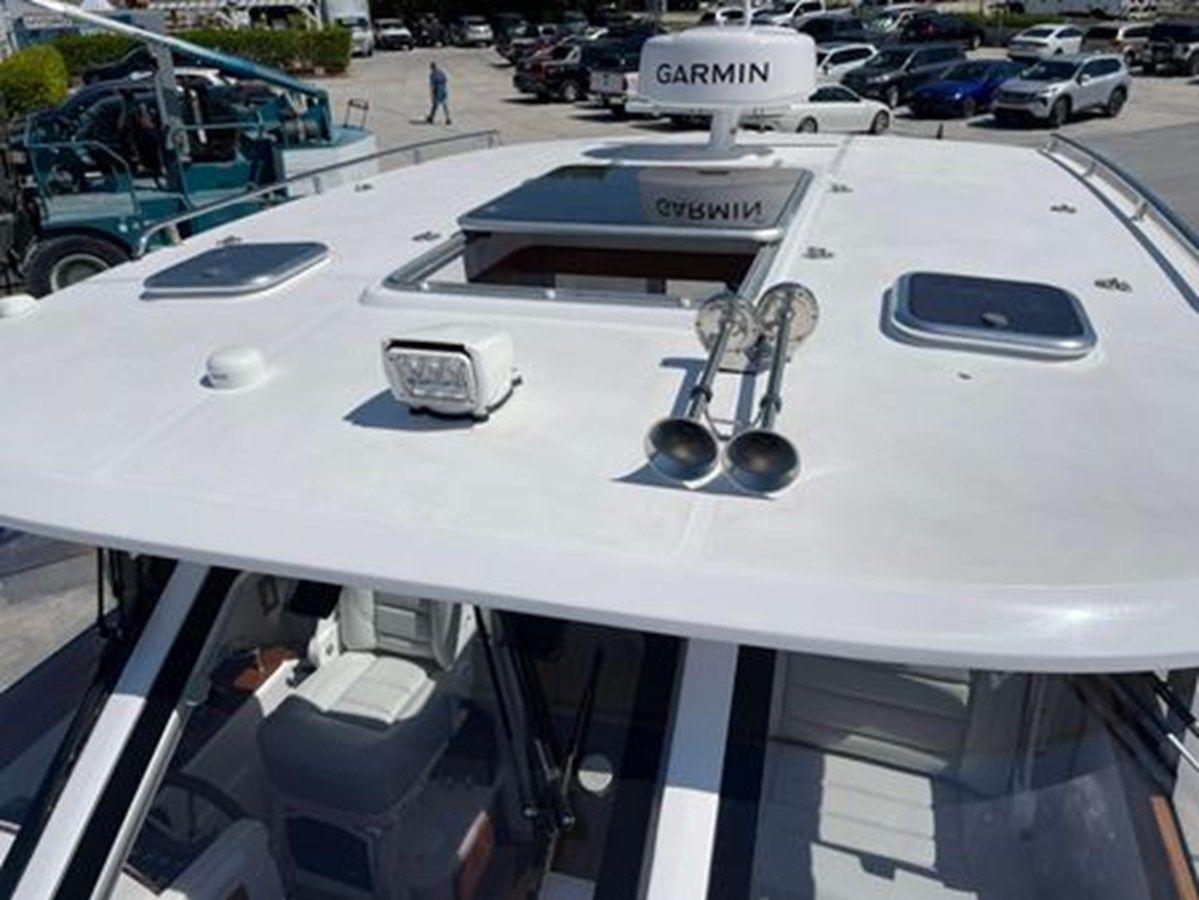 Buy a yacht 2025 True North 34 Outboard Express 39