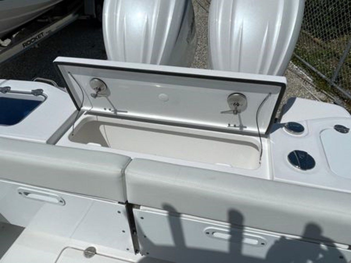 Buy a 2024 Everglades 285cc - Everglades at Shestakov Yacht Sales