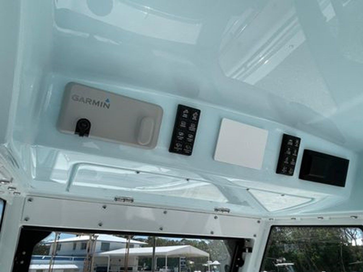 2024 Everglades 285cc - Everglades yacht sale