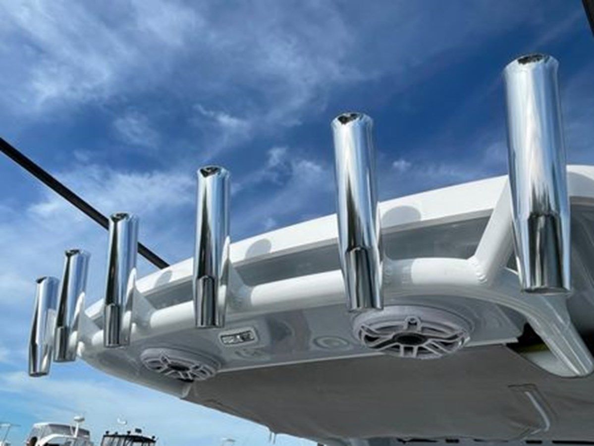 2024 Everglades 285cc 30 price