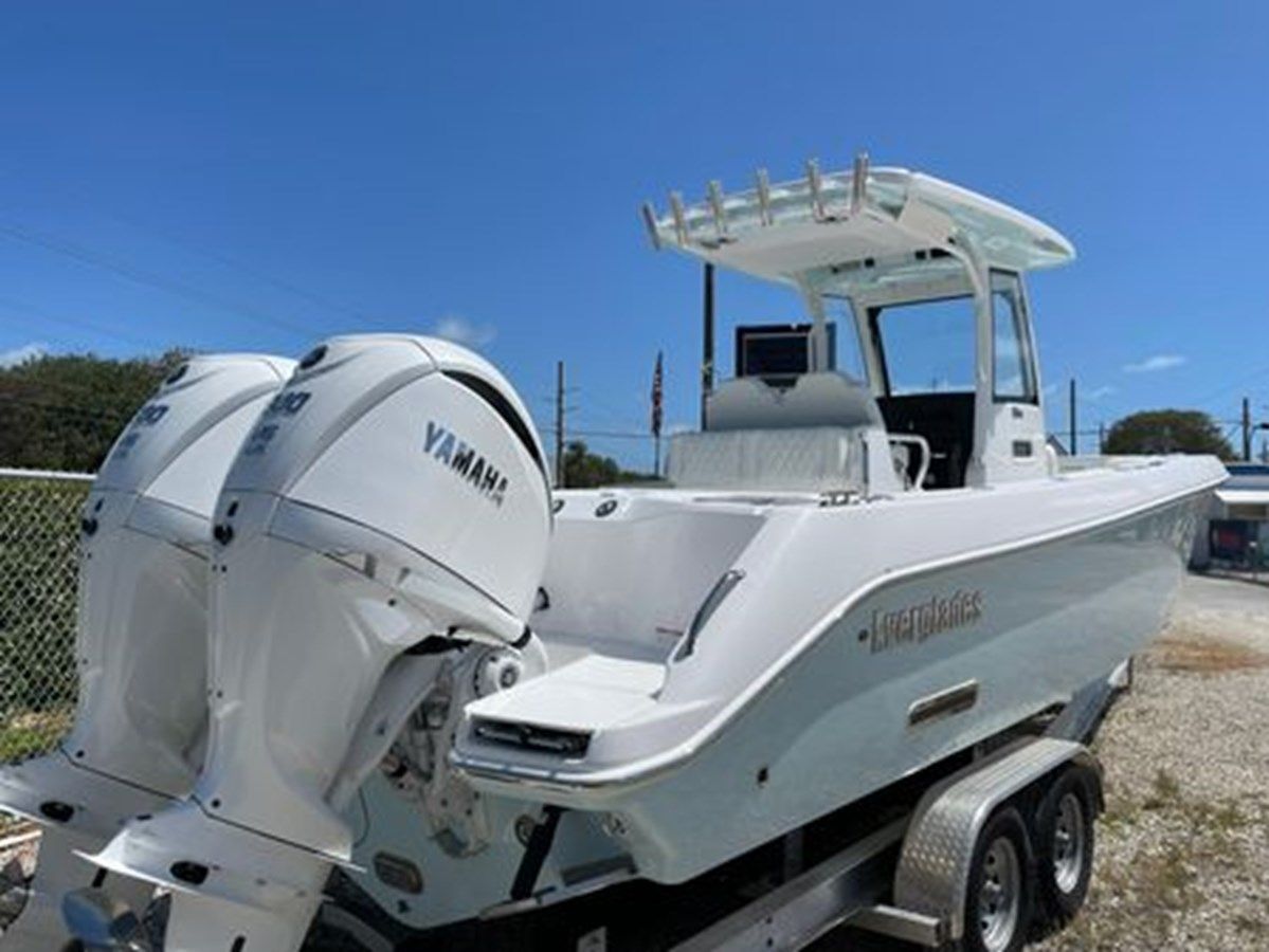 best yacht sales deals 2024 Everglades 285cc - Everglades