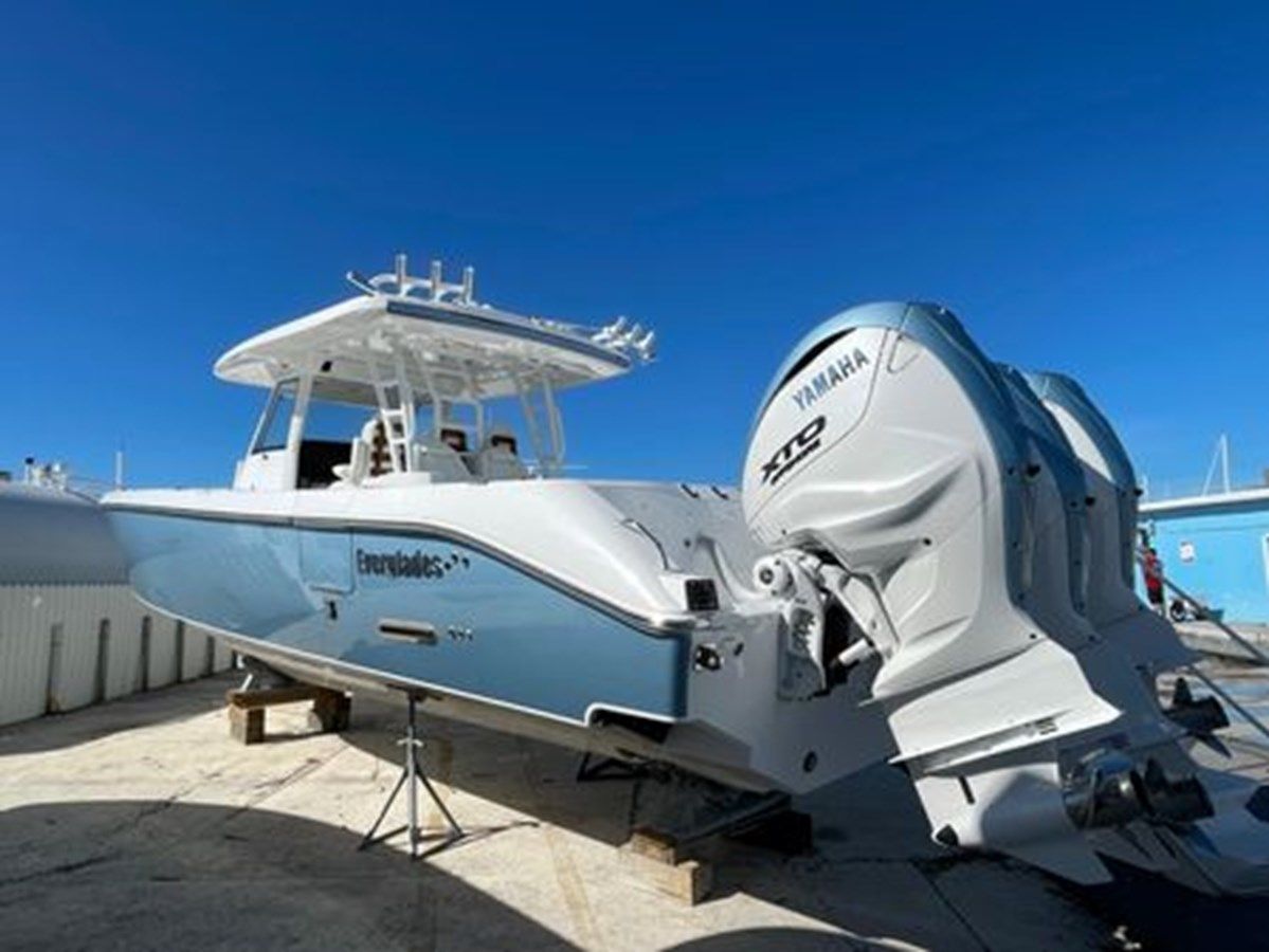 Стоимость яхты 2024 Everglades 395 cc - Everglades