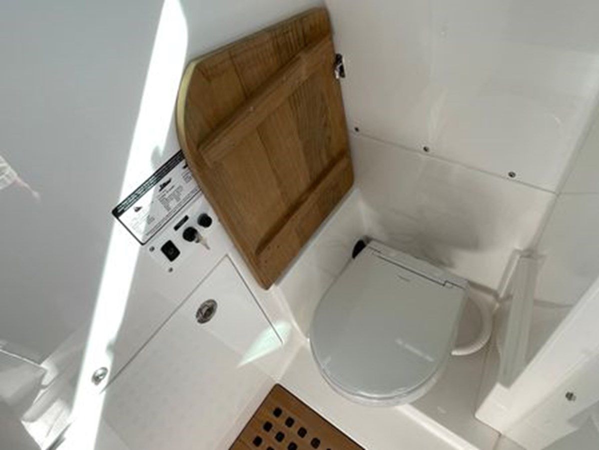 Продажа яхты 2024 Everglades 395 cc 395 CC