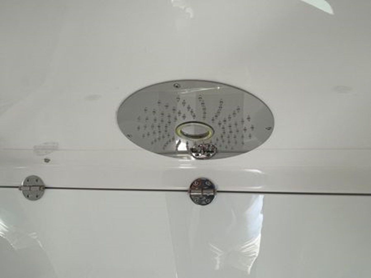 Купить яхту 2024 Everglades 395 cc - Everglades в Shestakov Yacht Sales