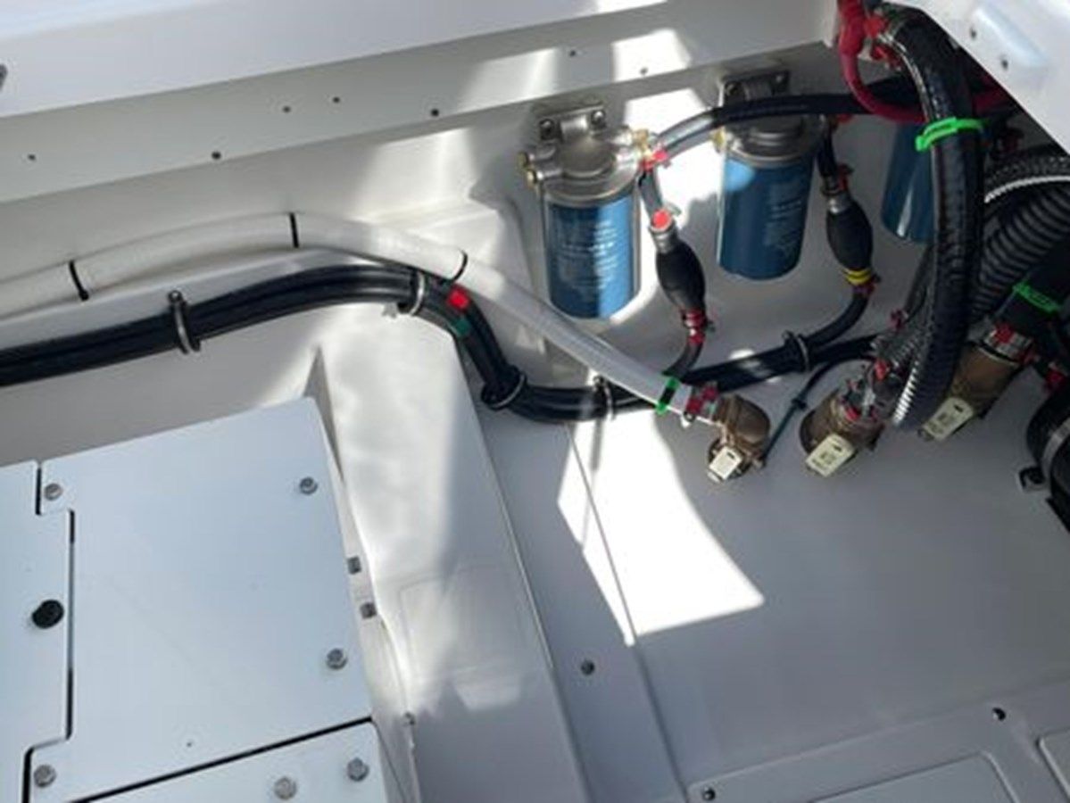 Лучшая цена на 2024 Everglades 395 cc 2024