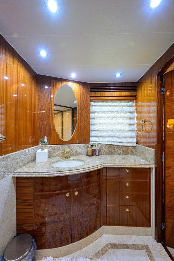 MISS DUNIA 2008 price