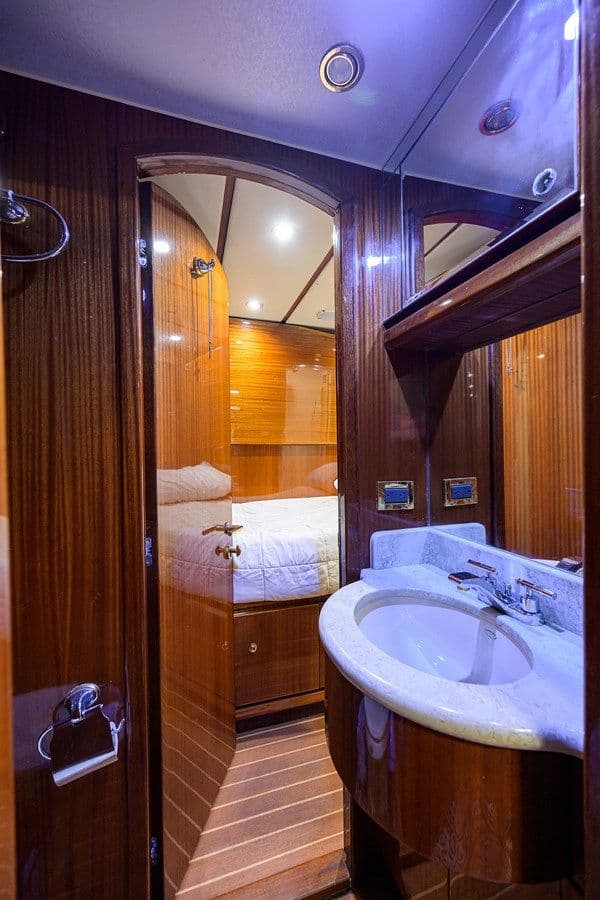 Buy a yacht MISS DUNIA 101