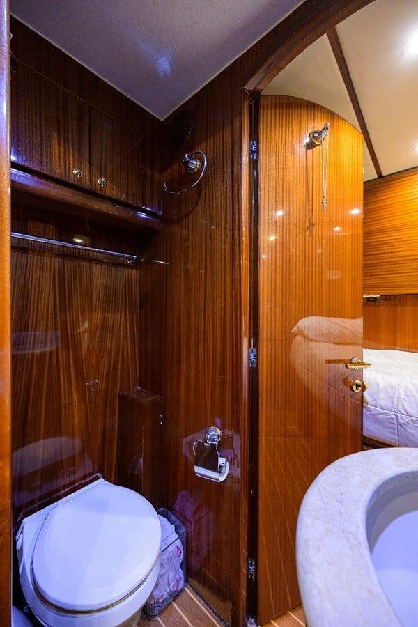 Buy a yacht MISS DUNIA 2008