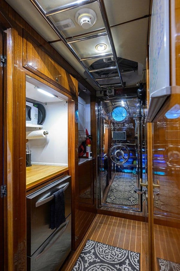 MISS DUNIA - Hargrave yacht sale