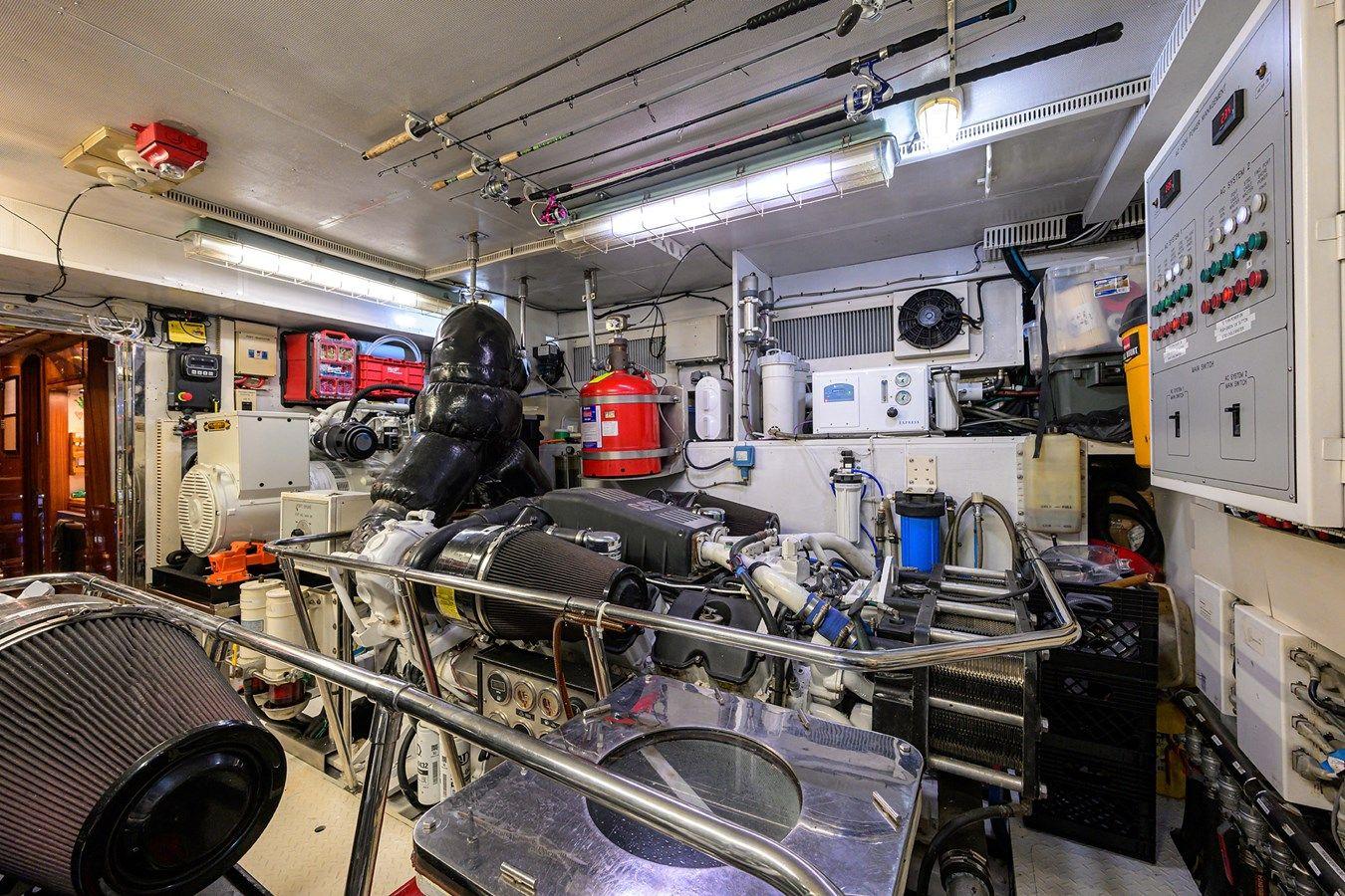 MISS DUNIA - Hargrave