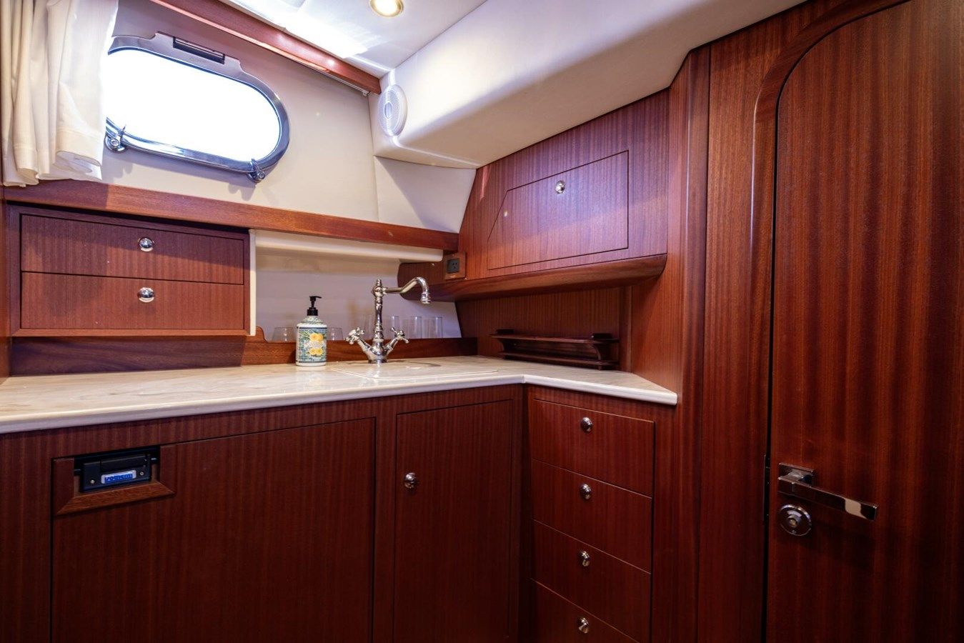 the best price on 2022 Fratelli Aprea Sorrento 32 Hard Top - FRATELLI APREA