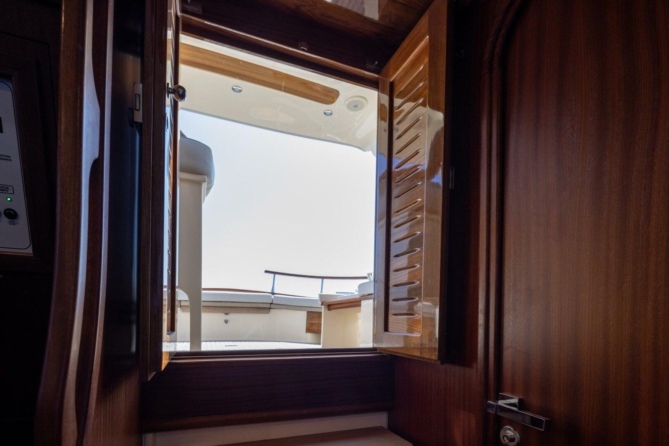 Buy a yacht 2022 Fratelli Aprea Sorrento 32 Hard Top - FRATELLI APREA