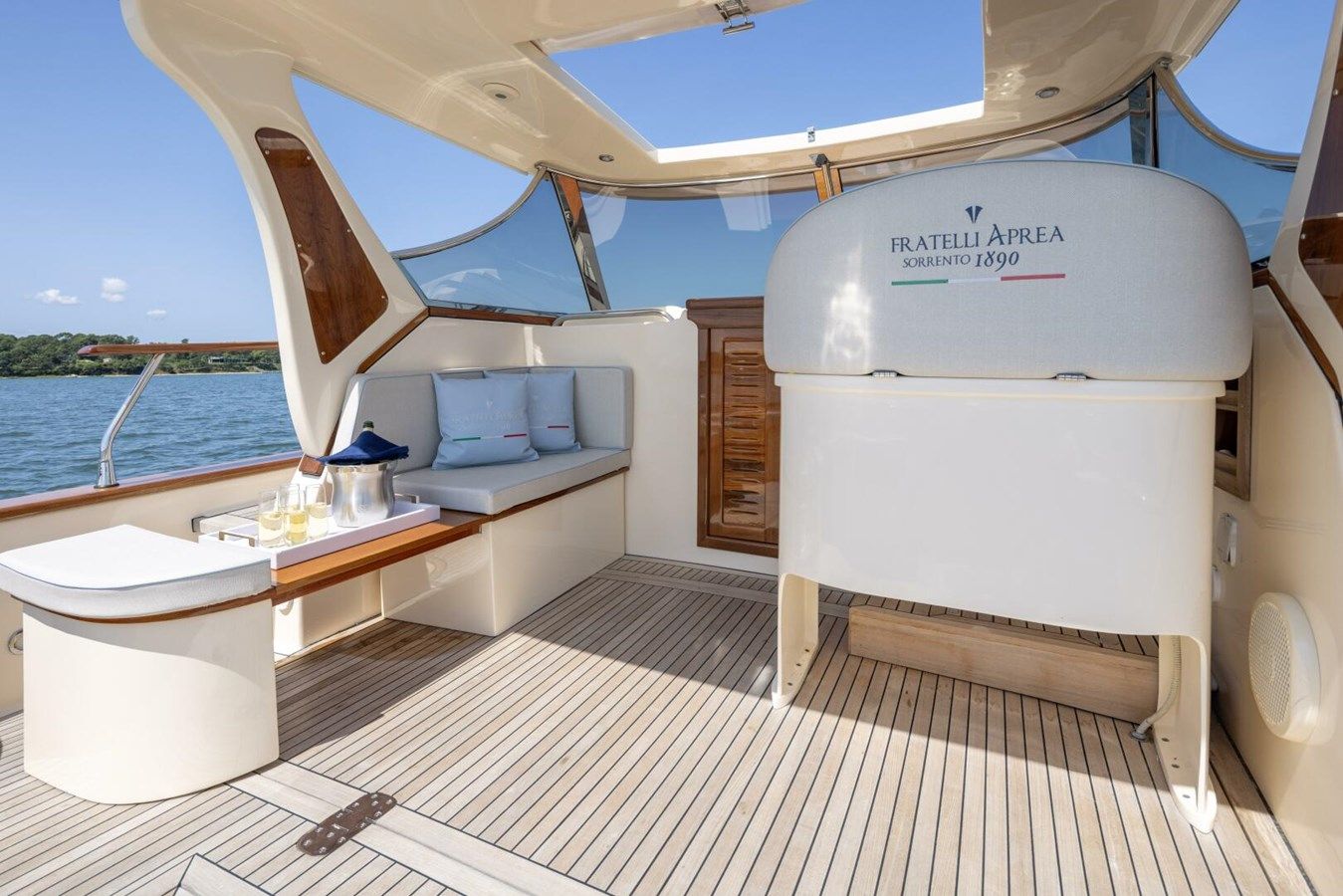 the best price on 2022 Fratelli Aprea Sorrento 32 Hard Top