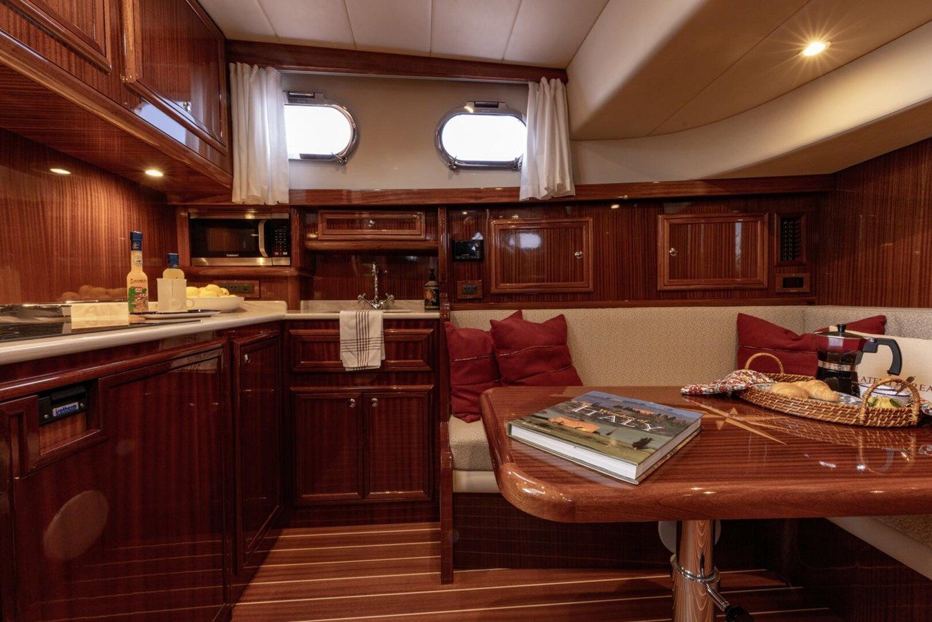 the best price on 2022 Fratelli Aprea Sorrento 36 Hard Top 2022