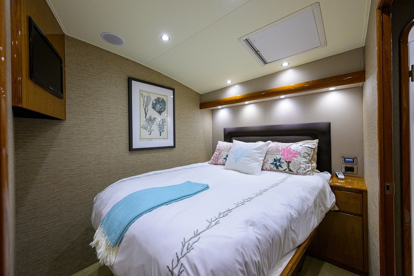 the best price on WASABI 76