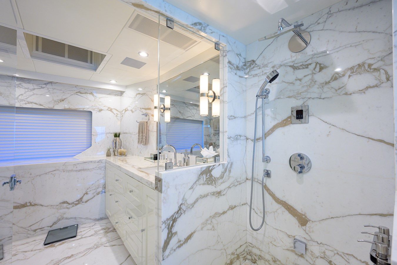 Купить яхту MISSING LINK 43 m Series в Shestakov Yacht Sales