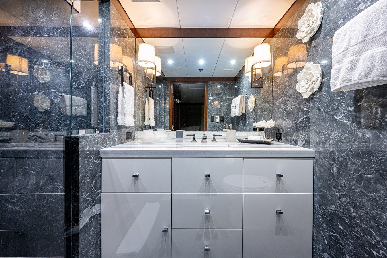 Лучшая цена на MISSING LINK 142