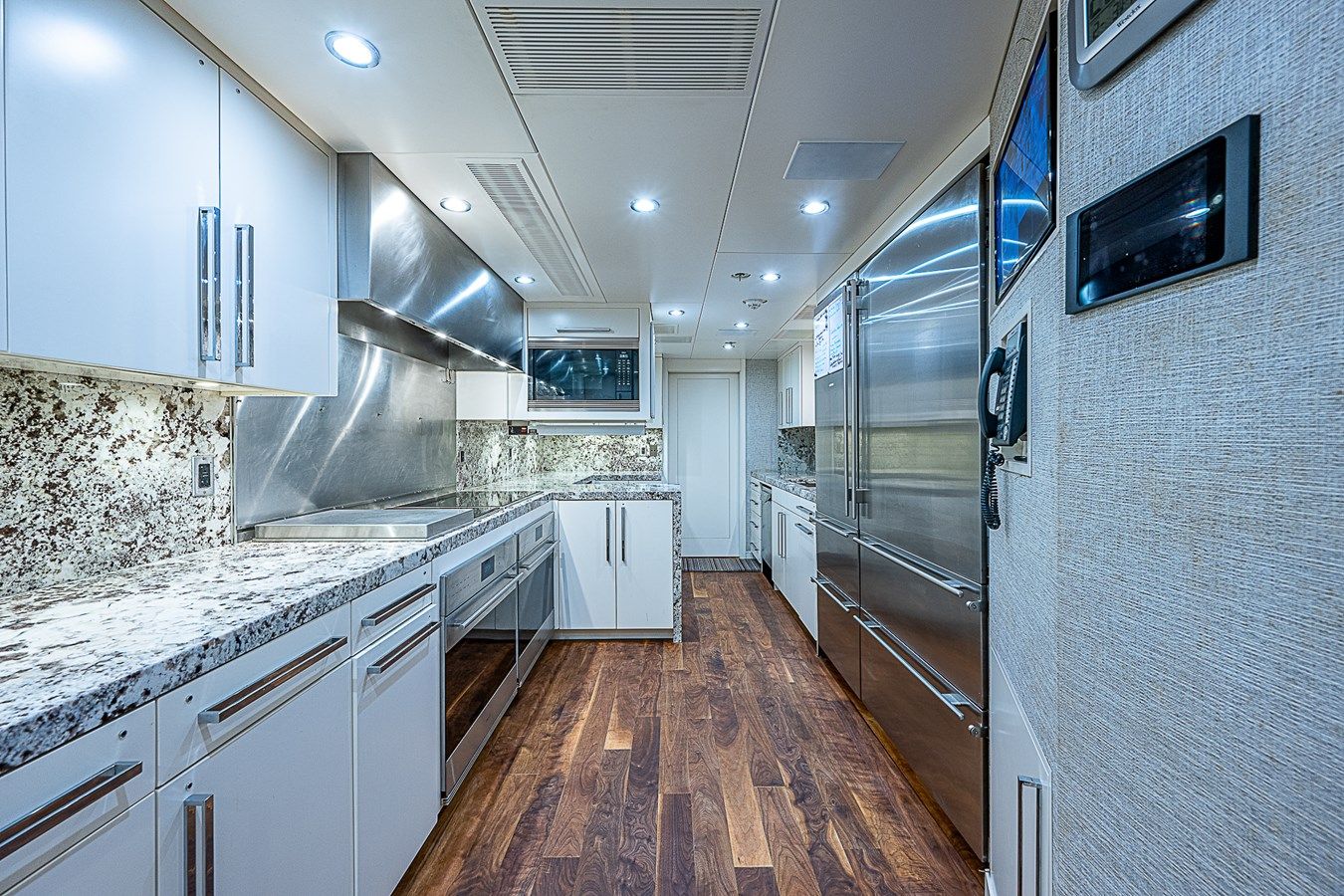 Купить MISSING LINK - Christensen Yachts