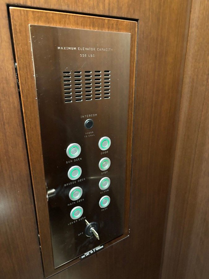 Стоимость яхты MISSING LINK - Christensen Yachts