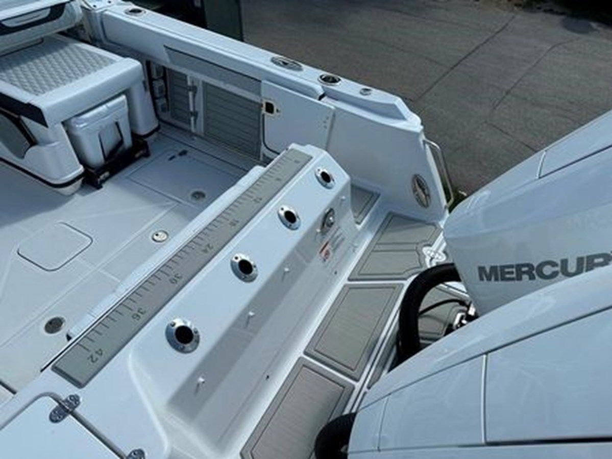 Купить 2024 Blackfin 302 DC 2024