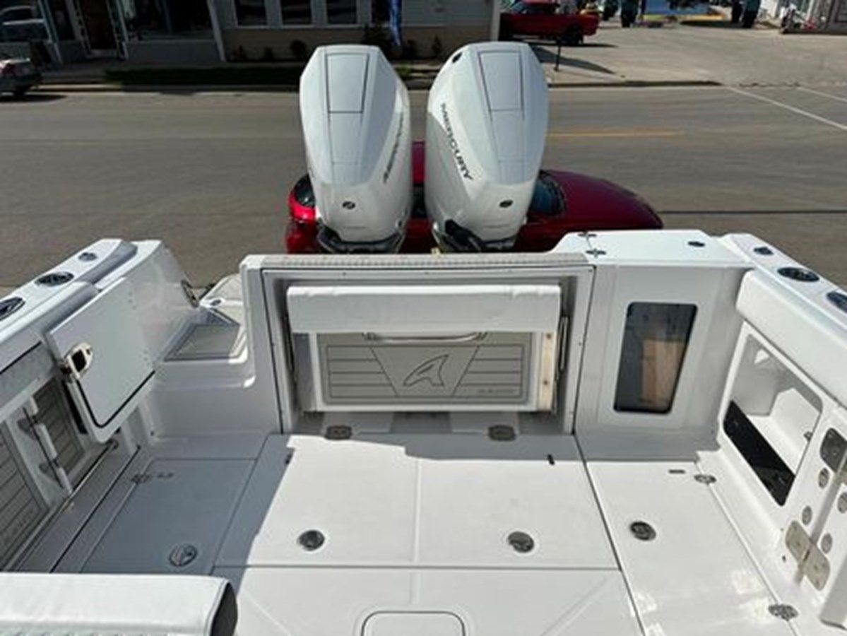 Стоимость яхты 2024 Blackfin 302 DC 302 DC