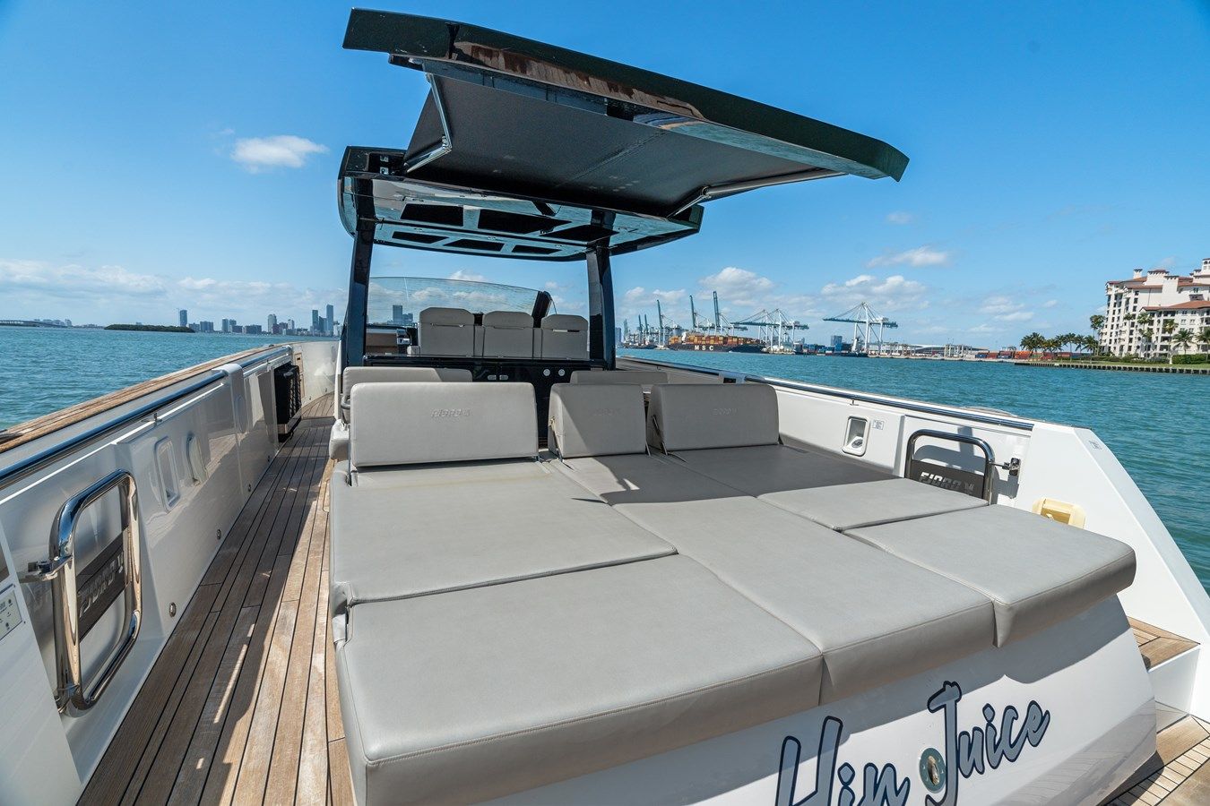HINJUICE 44 yacht sale