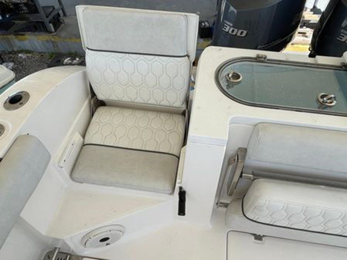 Купить 2020 Sea Fox 328 Commander - SEA FOX