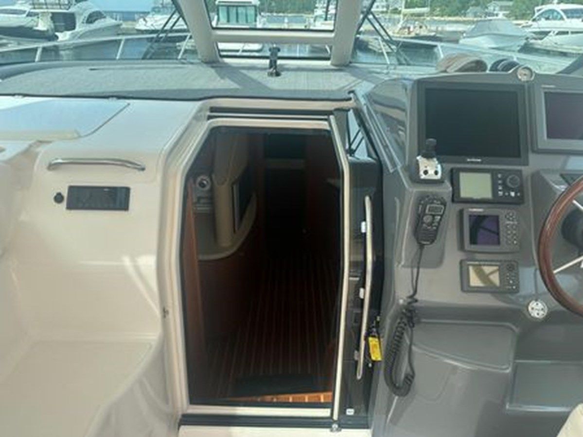 2007 Tiara Yachts 4300 Sovran price